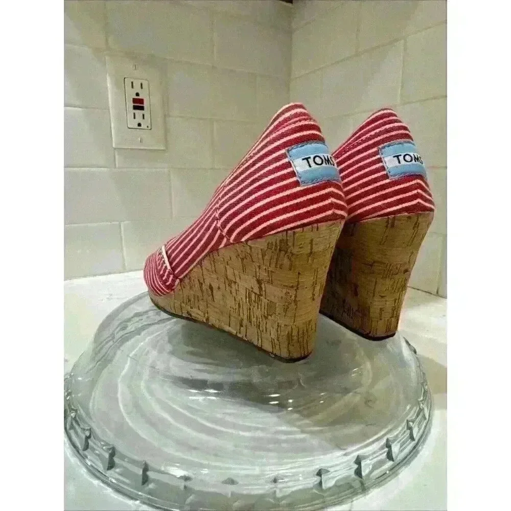 Women's Toms Heels Slip-on Wedges Peep Toe Canvas Red/White Stripes Size 6